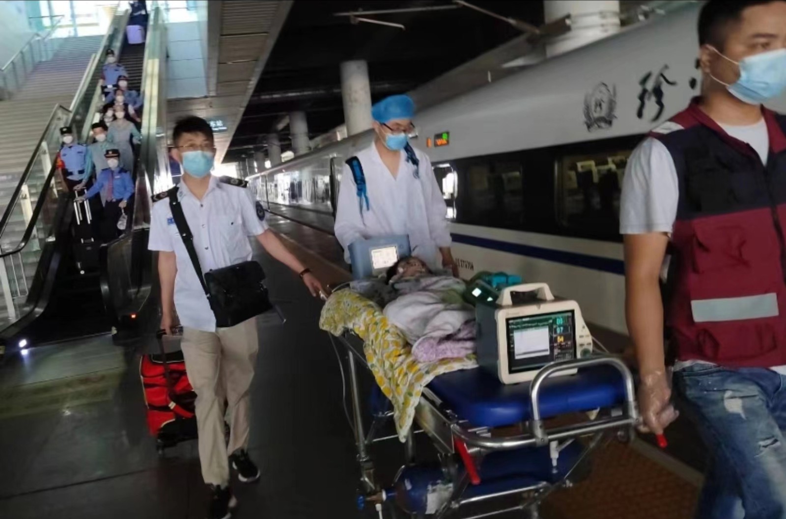 汉源县高铁转运公司